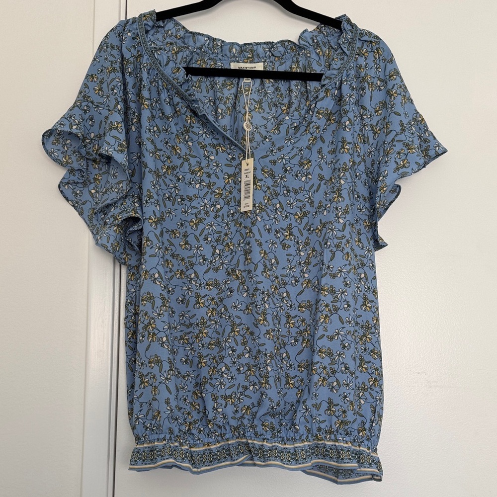 Max Studio Light Blue Floral Blouse with Ruffle Sleeves